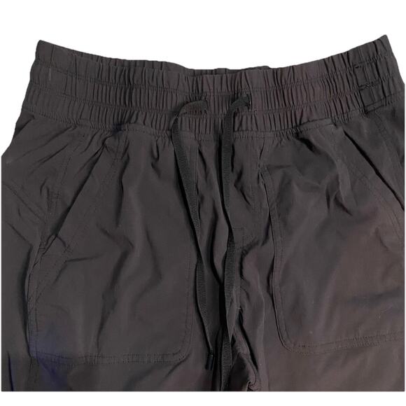 Eddie Bauer Pants Womens 8 Departure Joggers Black Zip Pockets Hiking Outdoors - Picture 3 of 5